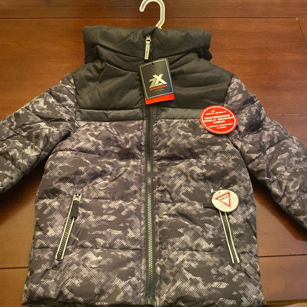 ZeroXposur kids coat. Size 5/6! New worn!